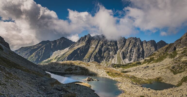 tatra-mountains-7231545_1280 (1)